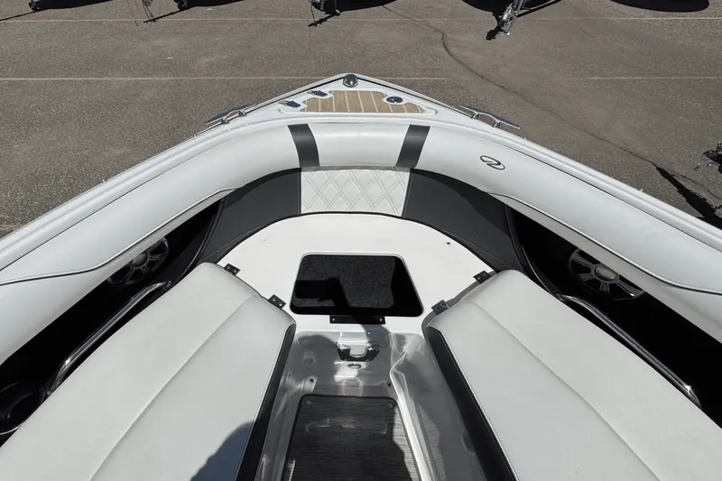 Slide: The Image of Regal 2300 BOW RIDER 2018 - 21