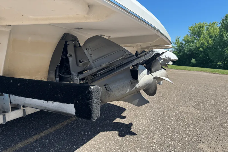 Slide: The Image of Regal 2300 BOW RIDER 2018 - 4