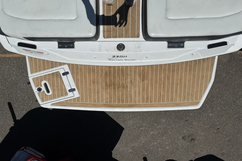 Slide: The Image of Regal 2300 BOW RIDER 2018 - 5