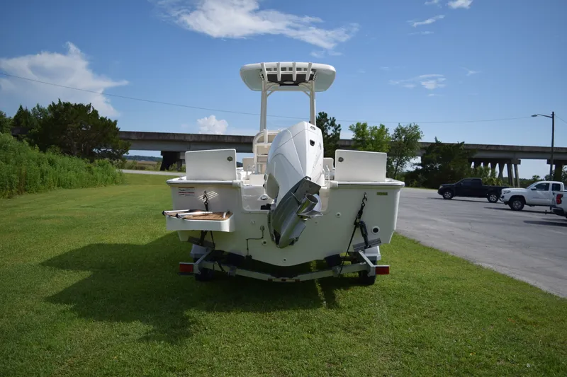Slide: The Image of Boston Whaler 210 Montauk 2026 - 2