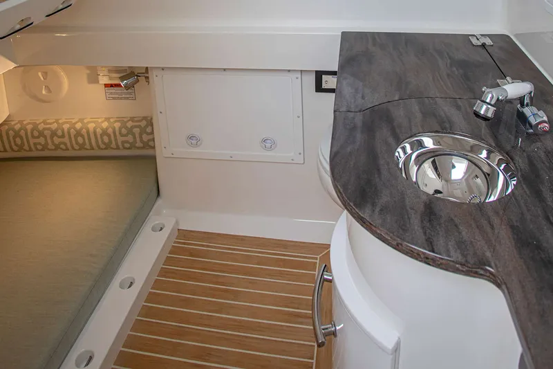 Slide: The Image of "34 Center Console" 2016 - 6
