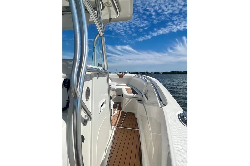 Slide: The Image of Sailfish 3180 CC 2012 - 21