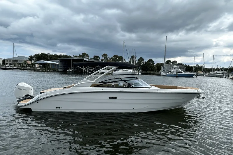 Slide: The Image of Sea Ray SDX 270 Outboard 2025 - 1