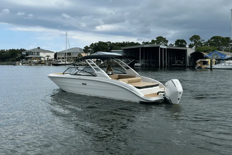 Slide: The Image of Sea Ray SDX 270 Outboard 2025 - 2