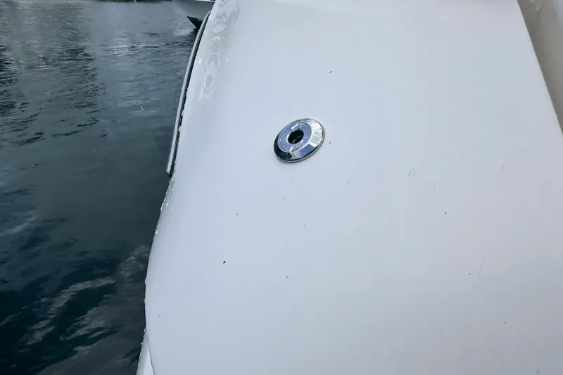 Slide: The Image of Sea Ray 320 SUNDANCER 2022 - 51