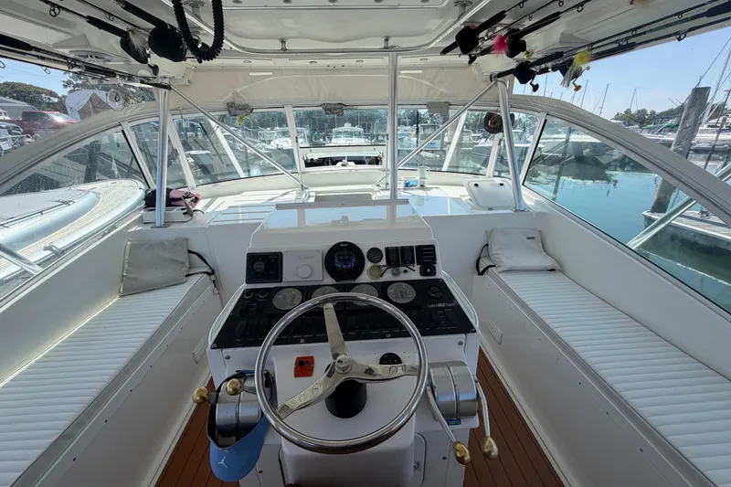 Slide: The Image of Luhrs 40 Open 2003 - 12
