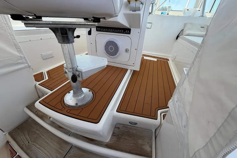Slide: The Image of Luhrs 40 Open 2003 - 11