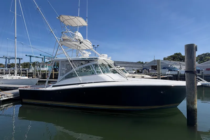 Slide: The Image of Luhrs 40 Open 2003 - 2