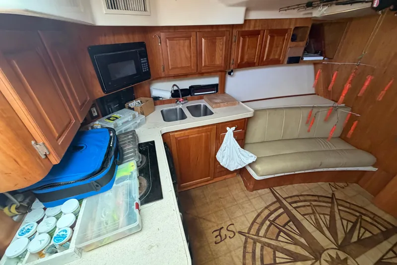 Slide: The Image of Luhrs 40 Open 2003 - 14