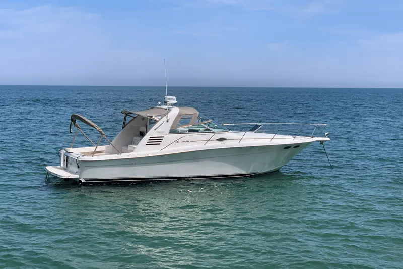The Image of Sea Ray 330 EXPRESS CRUISER 1997 - 0
