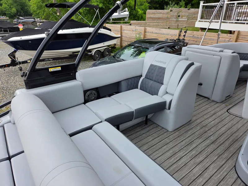 Slide: The Image of Harris 230 SOLSTICE 2020 - 32