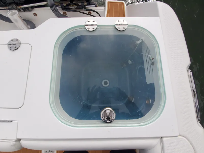 Slide: The Image of Everglades 350 Center Console 2008 - 129