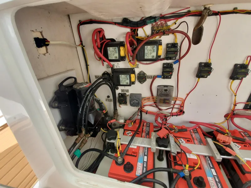 Slide: The Image of Everglades 350 Center Console 2008 - 137