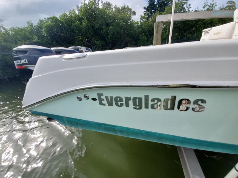 Slide: The Image of Everglades 350 Center Console 2008 - 152