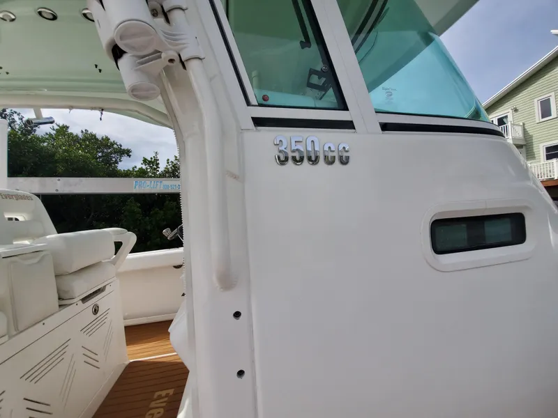 Slide: The Image of Everglades 350 Center Console 2008 - 159
