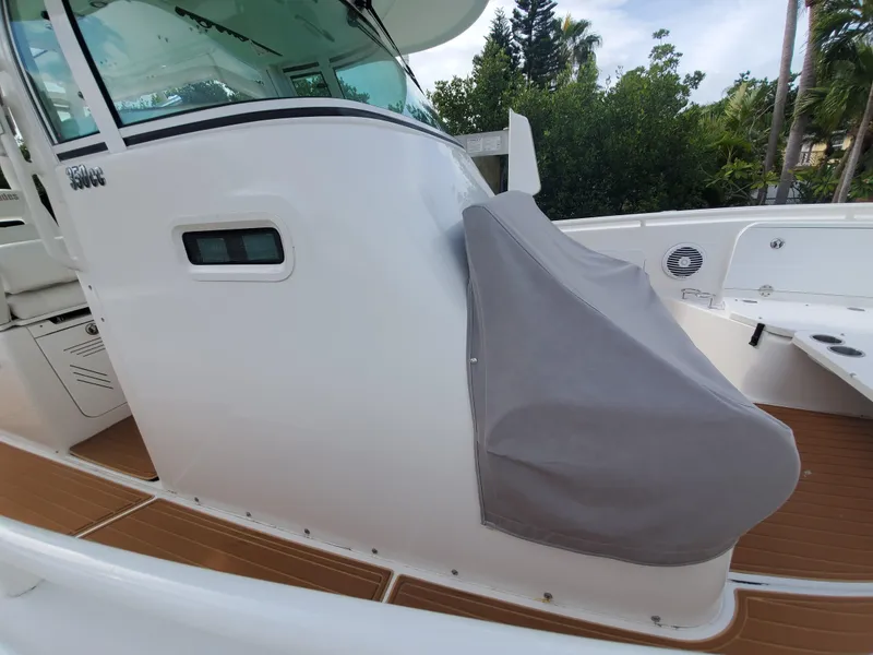 Slide: The Image of Everglades 350 Center Console 2008 - 163