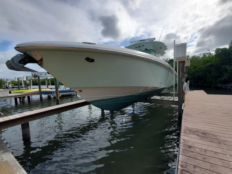 Slide: The Image of Everglades 350 Center Console 2008 - 171