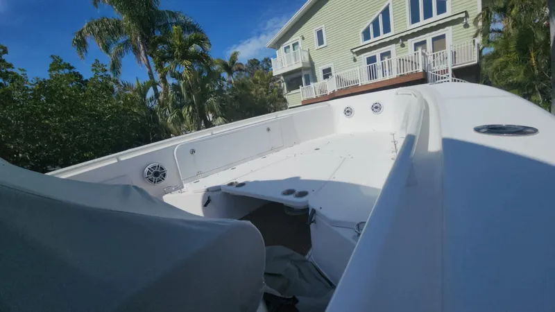 Slide: The Image of Everglades 350 Center Console 2008 - 192