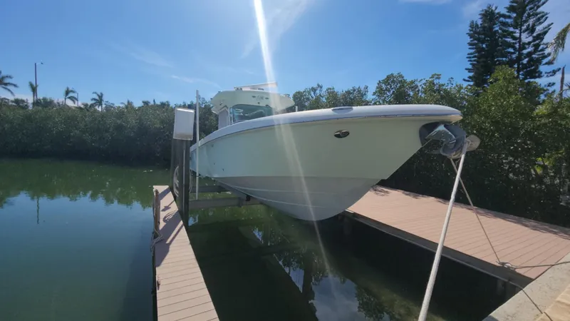 Slide: The Image of Everglades 350 Center Console 2008 - 196