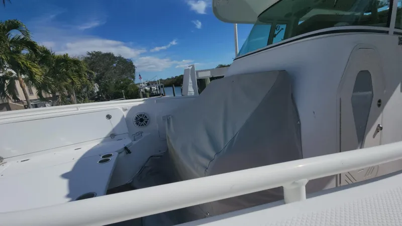 Slide: The Image of Everglades 350 Center Console 2008 - 201