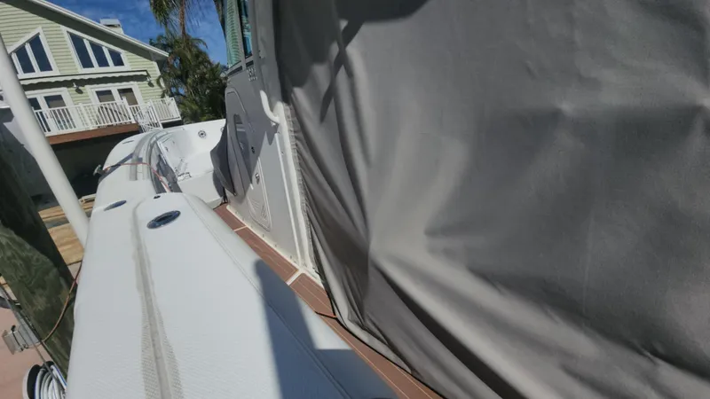 Slide: The Image of Everglades 350 Center Console 2008 - 203