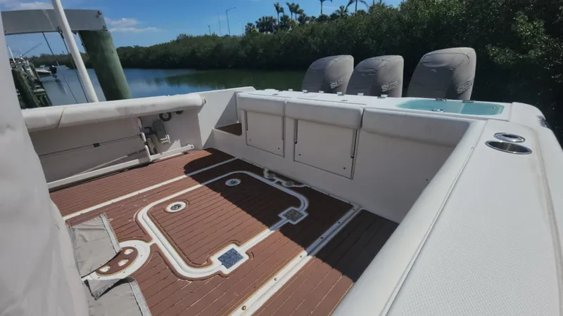 Slide: The Image of Everglades 350 Center Console 2008 - 204