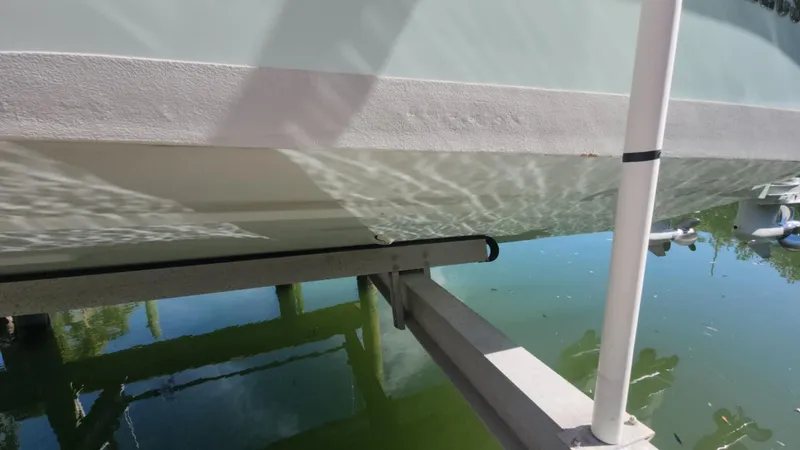 Slide: The Image of Everglades 350 Center Console 2008 - 206