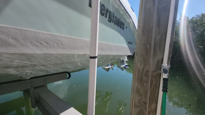 Slide: The Image of Everglades 350 Center Console 2008 - 208