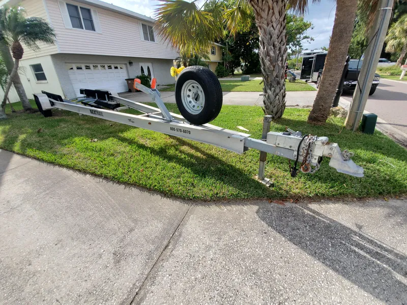 Slide: The Image of Everglades 350 Center Console 2008 - 56