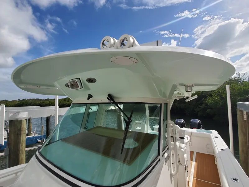 Slide: The Image of Everglades 350 Center Console 2008 - 61