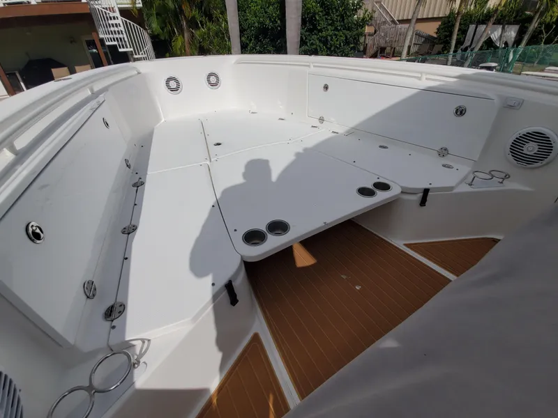 Slide: The Image of Everglades 350 Center Console 2008 - 62