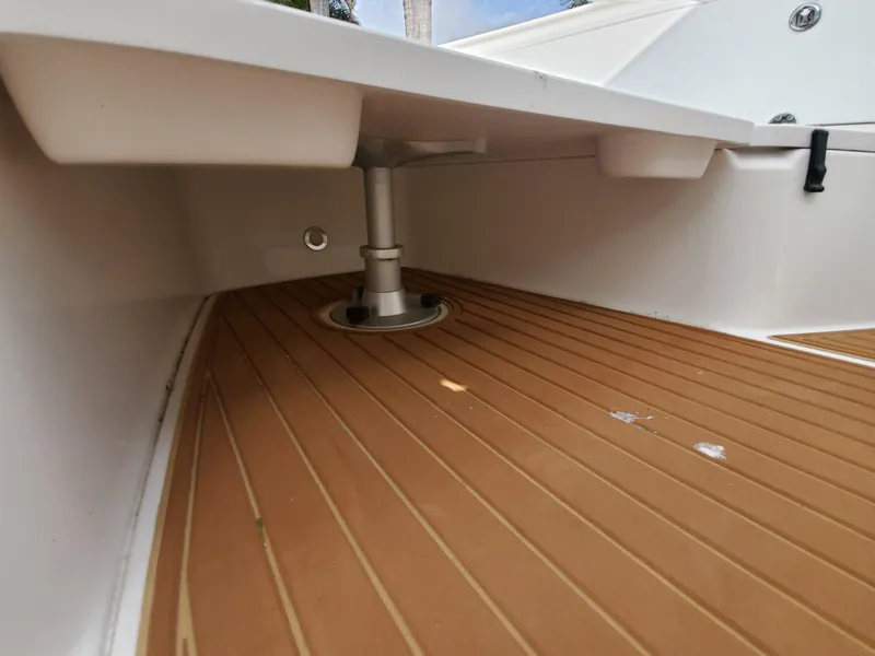 Slide: The Image of Everglades 350 Center Console 2008 - 63