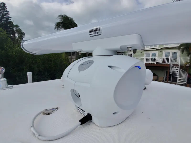 Slide: The Image of Everglades 350 Center Console 2008 - 73