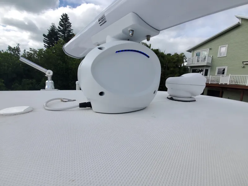 Slide: The Image of Everglades 350 Center Console 2008 - 74