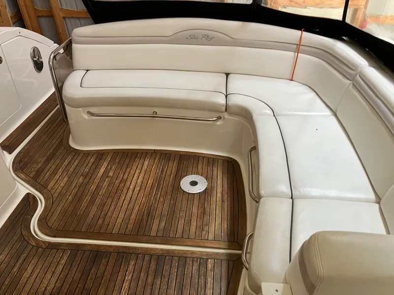 Slide: The Image of Sea Ray 370 SUNDANCER 2011 - 14
