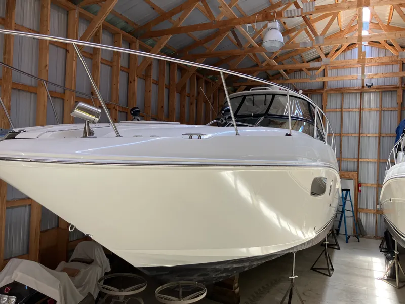 Slide: The Image of Sea Ray 370 SUNDANCER 2011 - 2