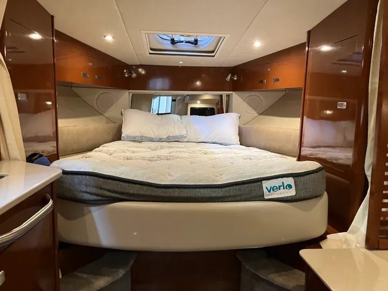 Slide: The Image of Sea Ray 370 SUNDANCER 2011 - 41