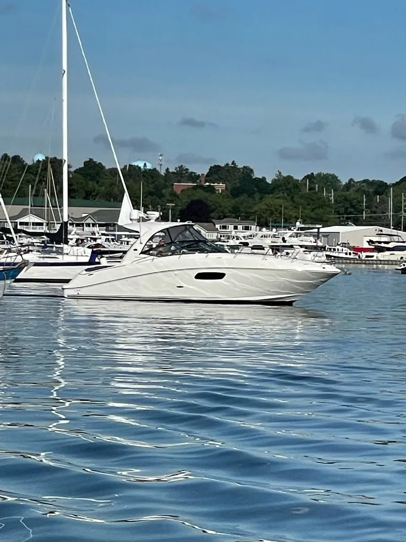 Slide: The Image of Sea Ray 370 SUNDANCER 2011 - 43