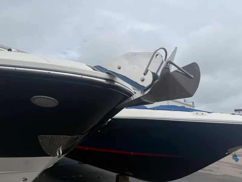 Slide: The Image of Sea Ray 310 SLX 2022 - 22