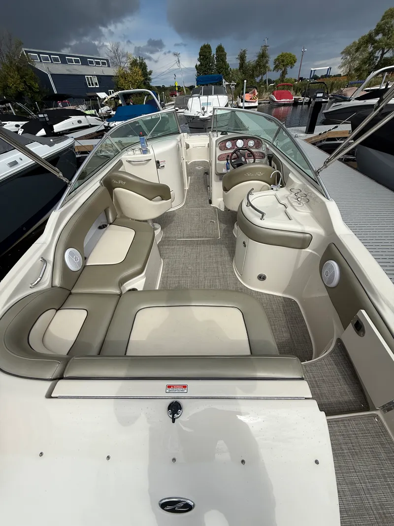 Slide: The Image of Sea Ray 270 SUNDECK 2005 - 4