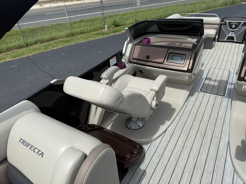 Slide: The Image of Trifecta 25RF DC SS ARCH 3.0+ PKG 2020 - 19