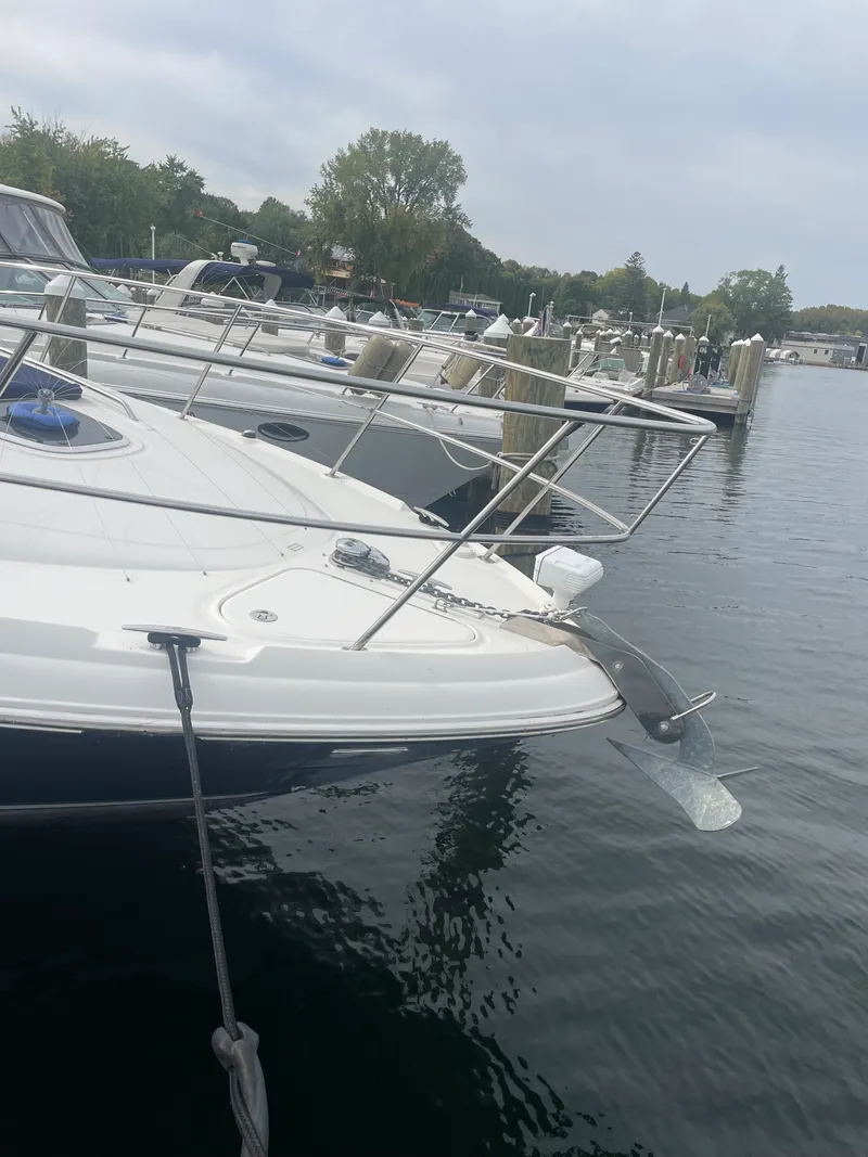 Slide: The Image of Sea Ray 390 DA 2005 - 2
