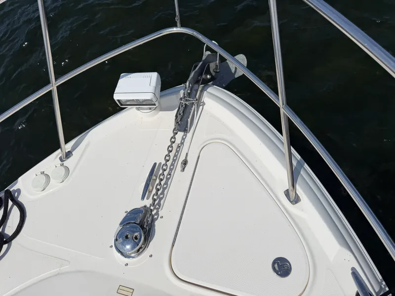 Slide: The Image of Sea Ray 390 DA 2005 - 28
