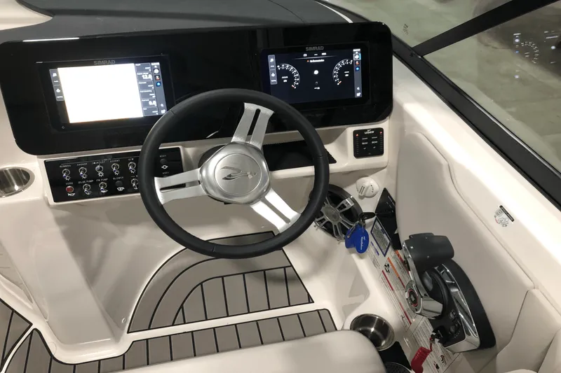 Slide: The Image of Sea Ray SDX 270 Outboard 2025 - 26