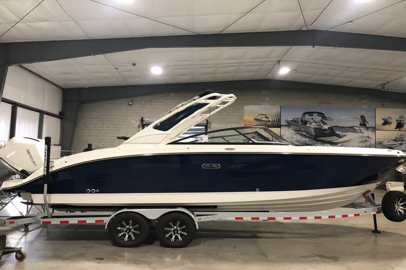 Slide: The Image of Sea Ray SDX 270 Outboard 2025 - 4