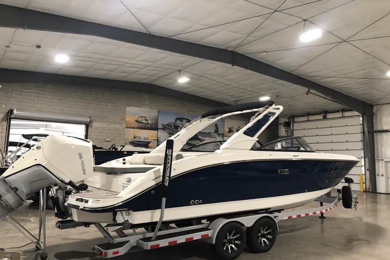 Slide: The Image of Sea Ray SDX 270 Outboard 2025 - 5