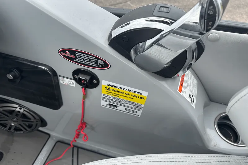 Slide: The Image of Harris GRAND MARINER 250 2021 - 10