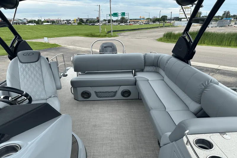 Slide: The Image of Harris GRAND MARINER 250 2021 - 17