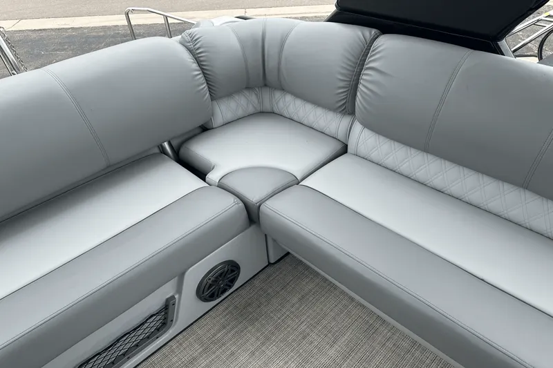 Slide: The Image of Harris GRAND MARINER 250 2021 - 19