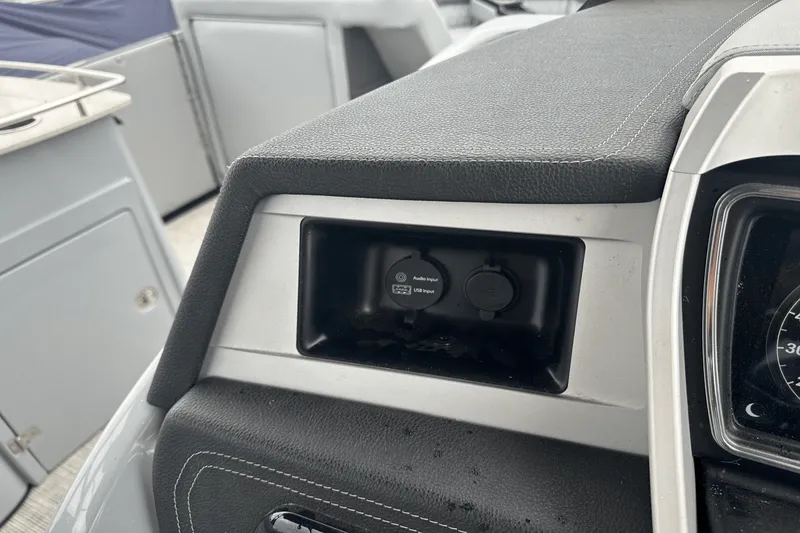 Slide: The Image of Harris GRAND MARINER 250 2021 - 8